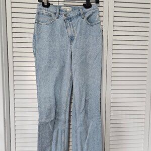 Abercrombie & Fitch Curve Love Ultra High Rise 90s Straight Jeans